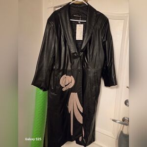 New with Tags: Luxury 100% Genuine Sheepskin Leather Coat - Size : 18 -20 US